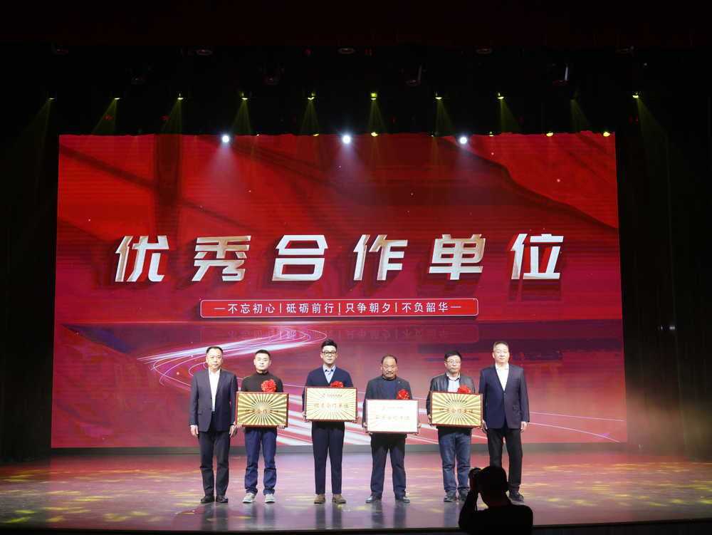 0I8A1111.JPG 0I8A1111.JPG